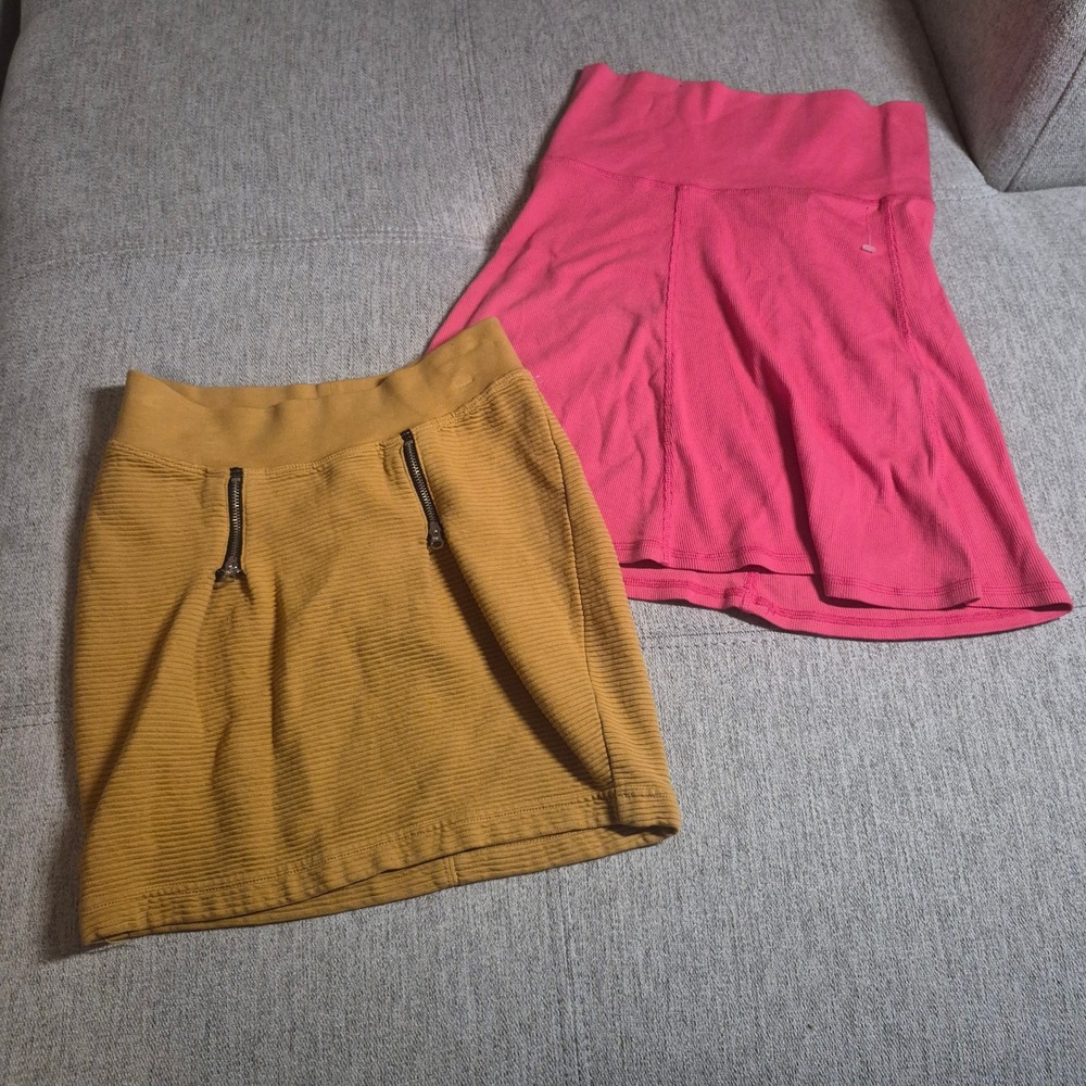 Lot of 2 Womens Hard Trail Mini Skirts